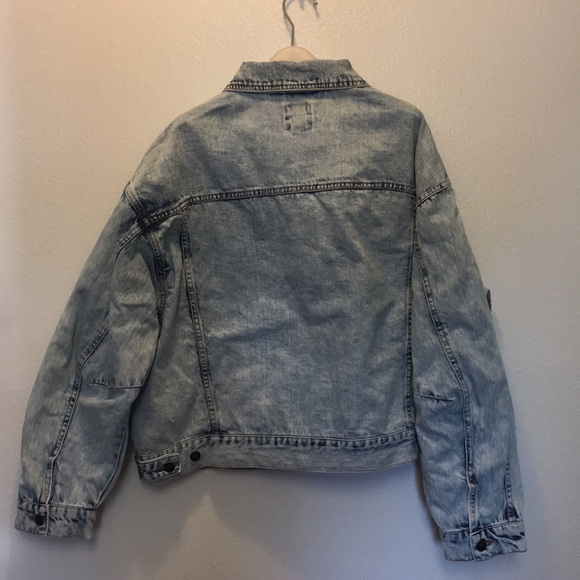 H&M TREND Oversized Snowflake Wash Denim Jacket - Picture 2 of 16